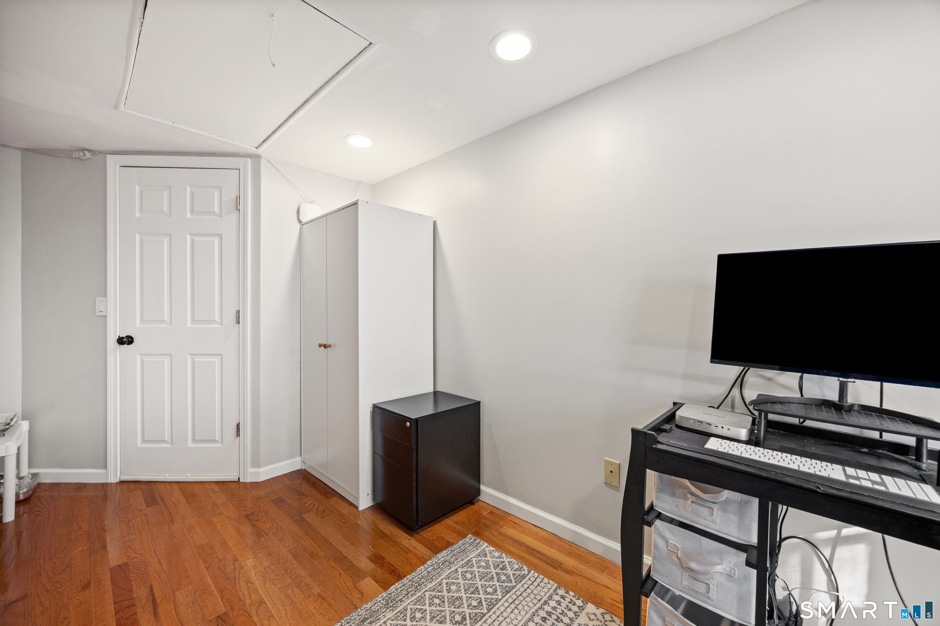 237 Warner Road East Haven, CT 06473 - Photo 17 of 40