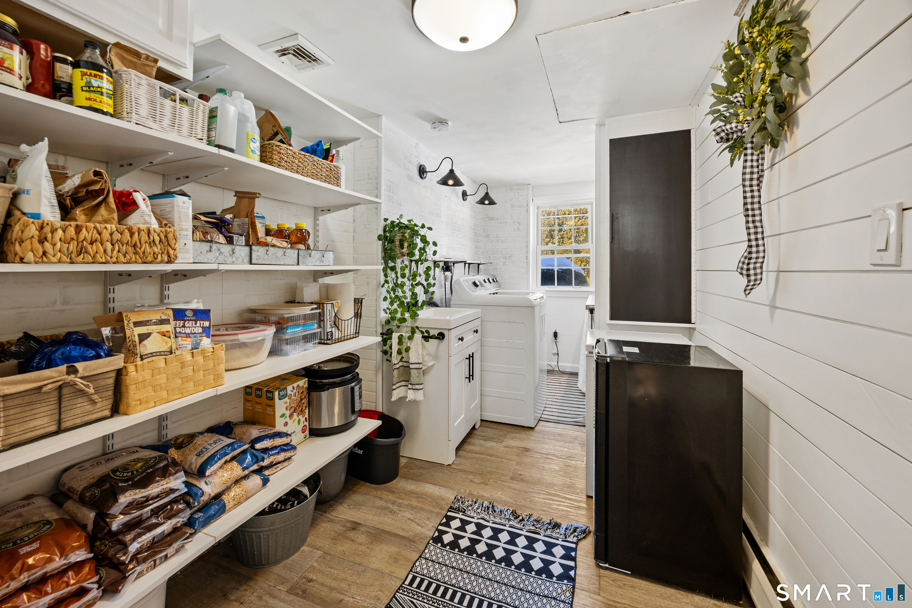 237 Warner Road East Haven, CT 06473 - Photo 26 of 40