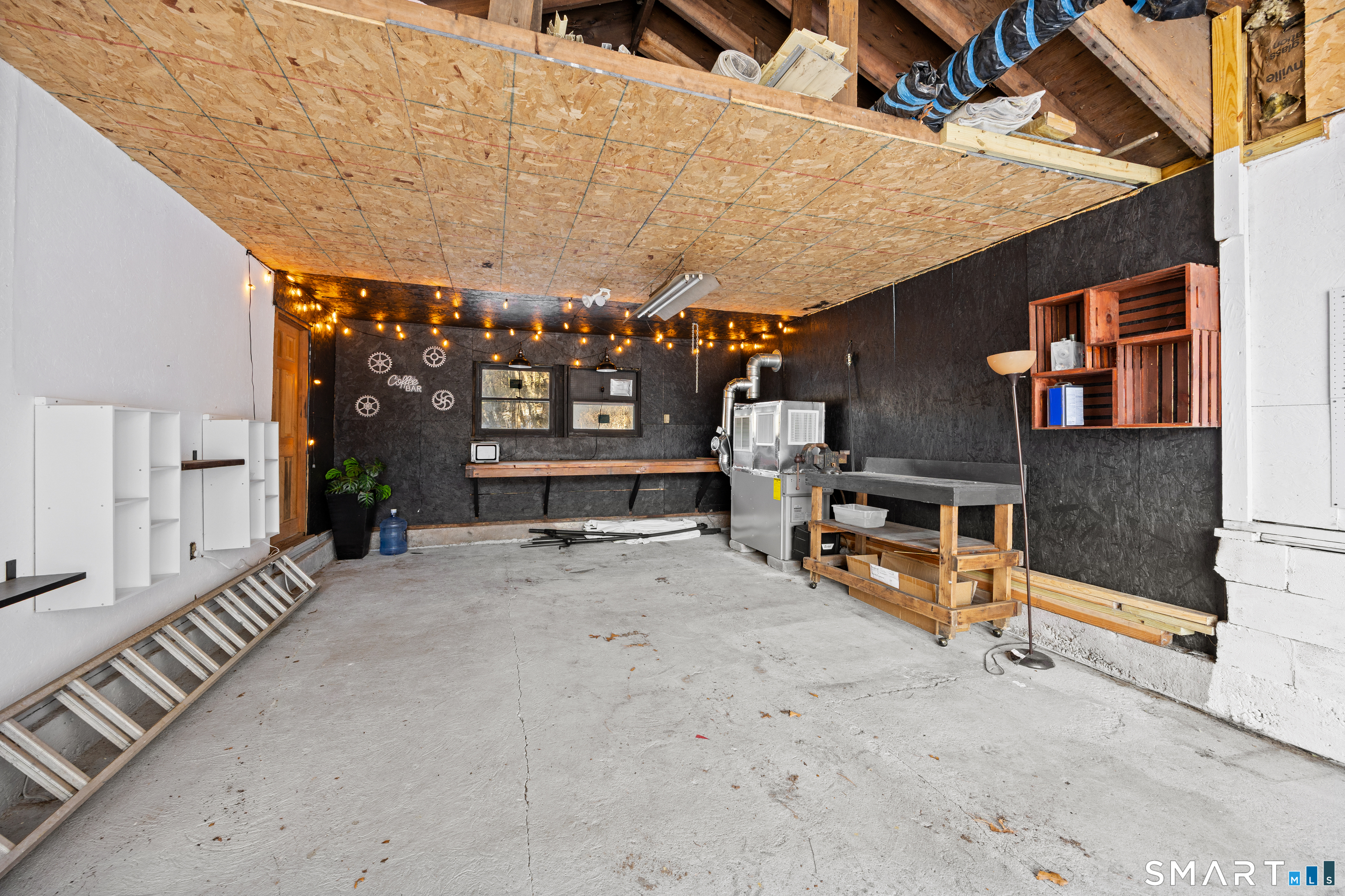 237 Warner Road East Haven, CT 06473 - Photo 37 of 40