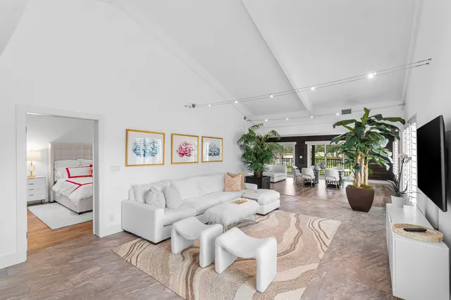 $699,000 | 830 Greensward Court, Unit 214H, Delray Beach, FL 33445