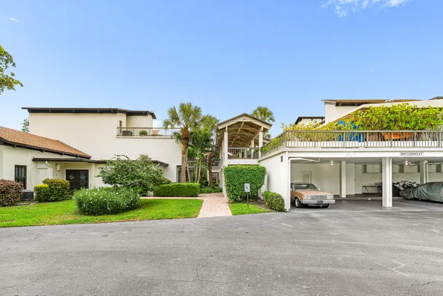 $699,000 | 830 Greensward Court, Unit 214H, Delray Beach, FL 33445