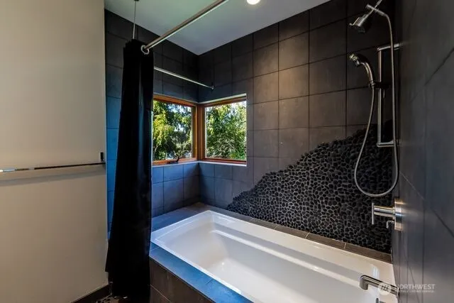 $3,799,900 | 630 Harrison Street, Friday Harbor, WA 98250