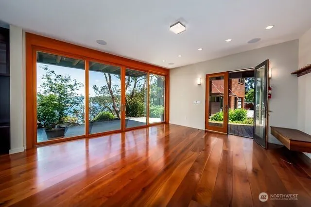 $3,799,900 | 630 Harrison Street, Friday Harbor, WA 98250
