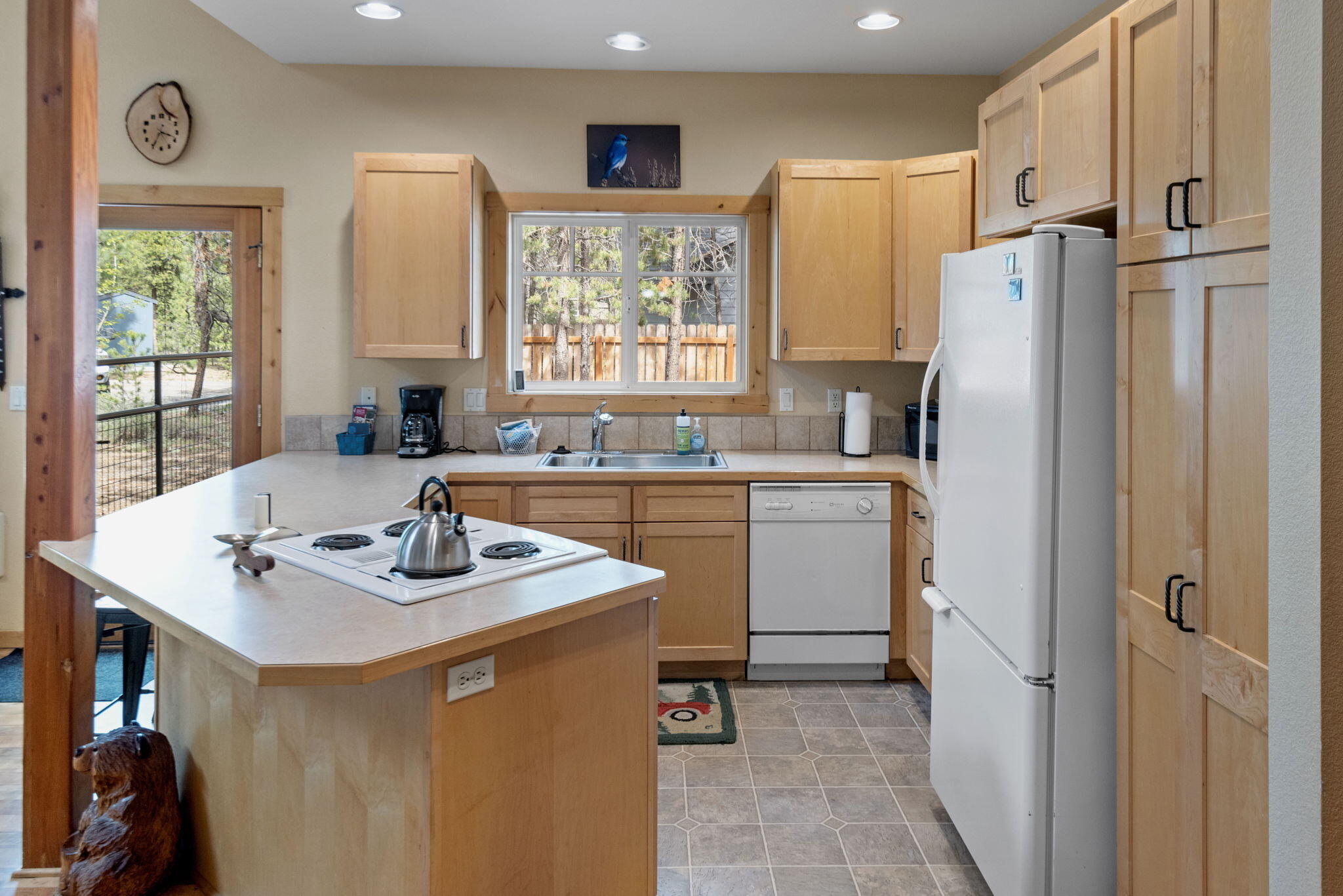16903 Covina Road Bend, OR 97707 - Photo 9 of 31 16903 Covina Rd, Bend