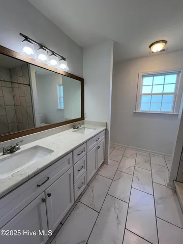 $2,150 | 104 Newhan Lane, Jacksonville, NC 28546