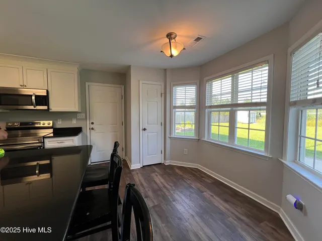 $2,150 | 104 Newhan Lane, Jacksonville, NC 28546