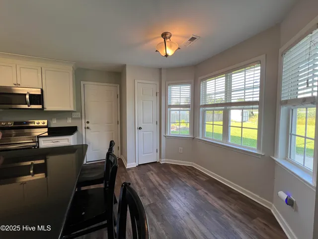 $2,150 | 104 Newhan Lane, Jacksonville, NC 28546