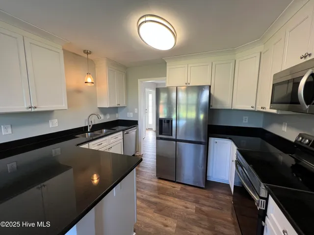 $2,150 | 104 Newhan Lane, Jacksonville, NC 28546