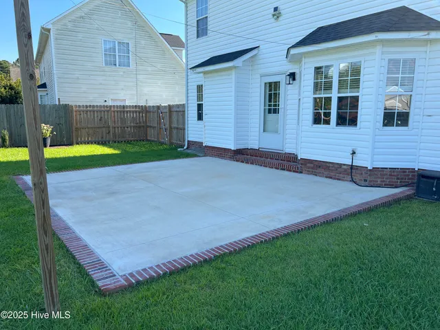 $2,150 | 104 Newhan Lane, Jacksonville, NC 28546