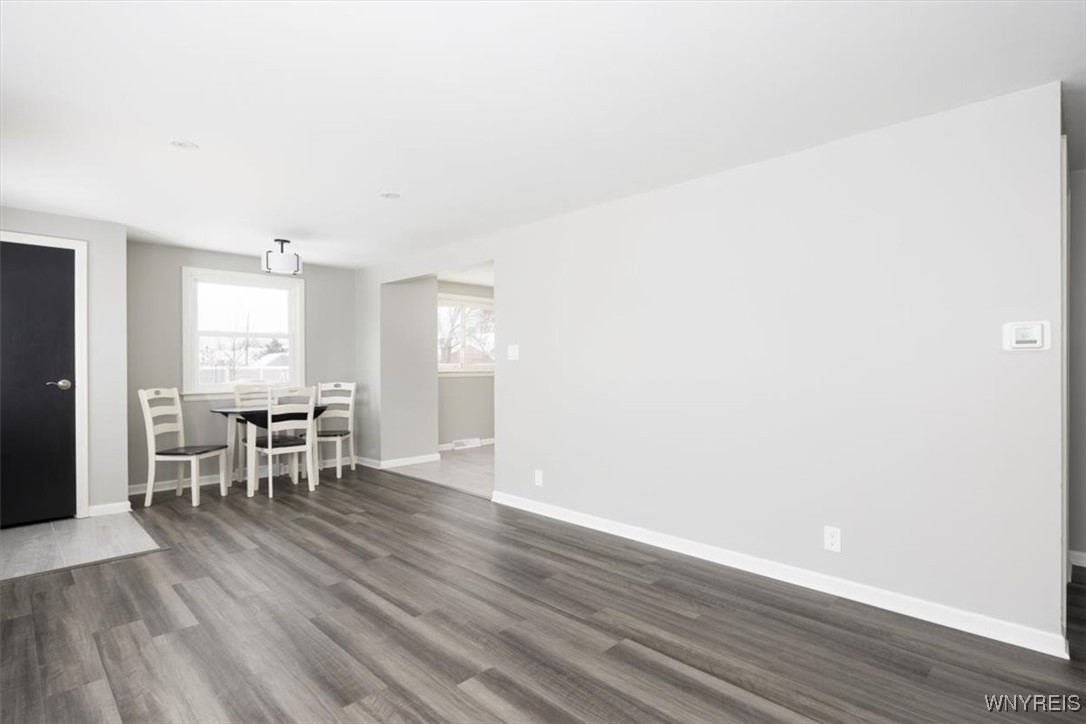 125 Springfield Avenue Tonawanda, NY 14150 - Photo 3 of 18 Wonderful open space for easy entertaining.