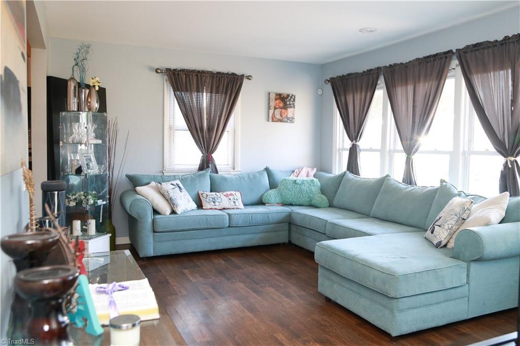 2012 Armhurst Road Greensboro, NC 27405 - Photo 3 of 23 Living Area/Den