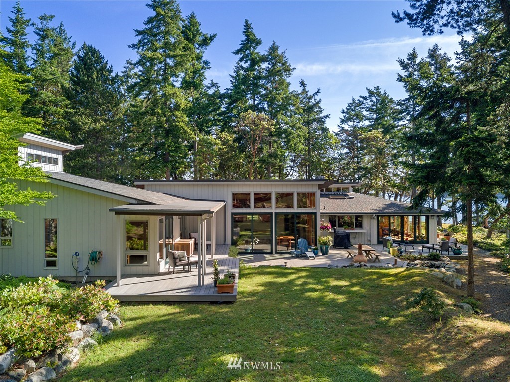 236 Walling Road San Juan Island, WA 98250 - Photo 24 of 36