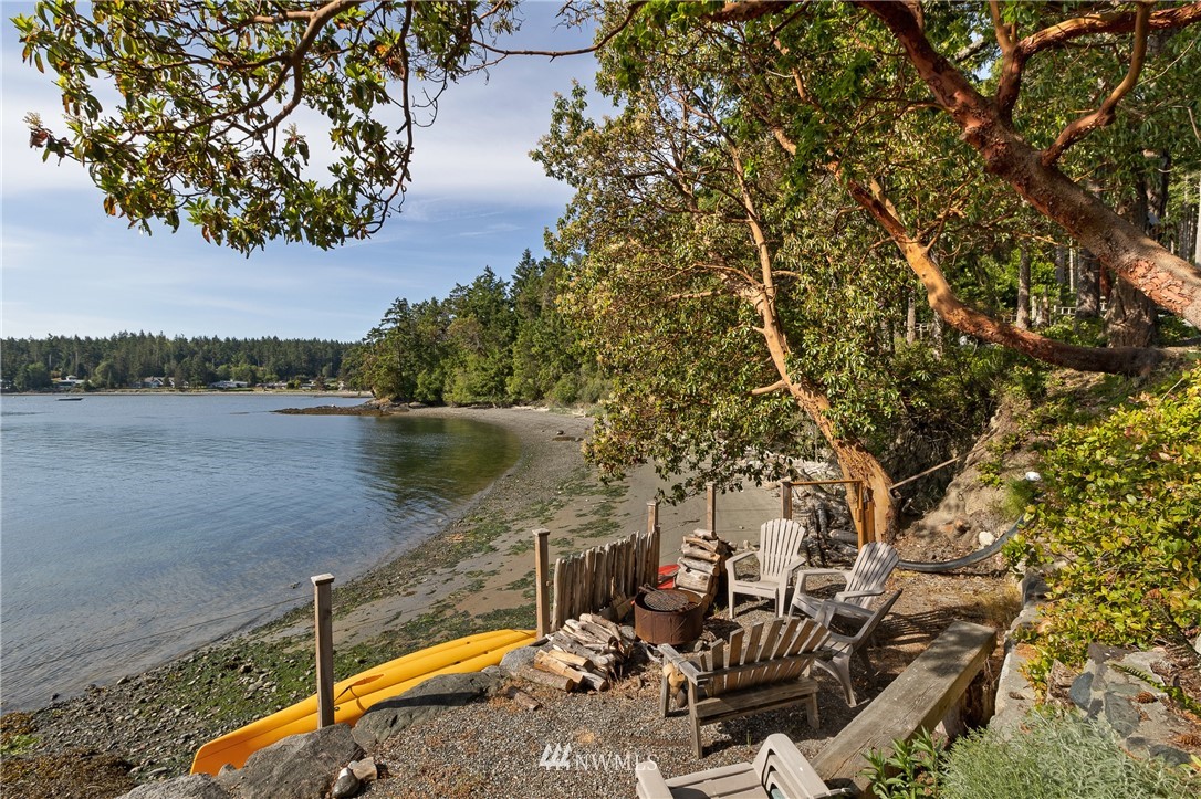 236 Walling Road San Juan Island, WA 98250 - Photo 5 of 36