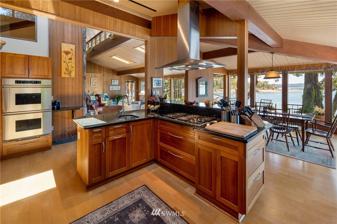 236 Walling Road San Juan Island, WA 98250 - Photo 7 of 36