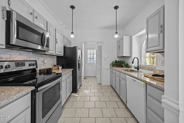 $325,000 | 2848 West Jameson Road, Raleigh, NC 27604