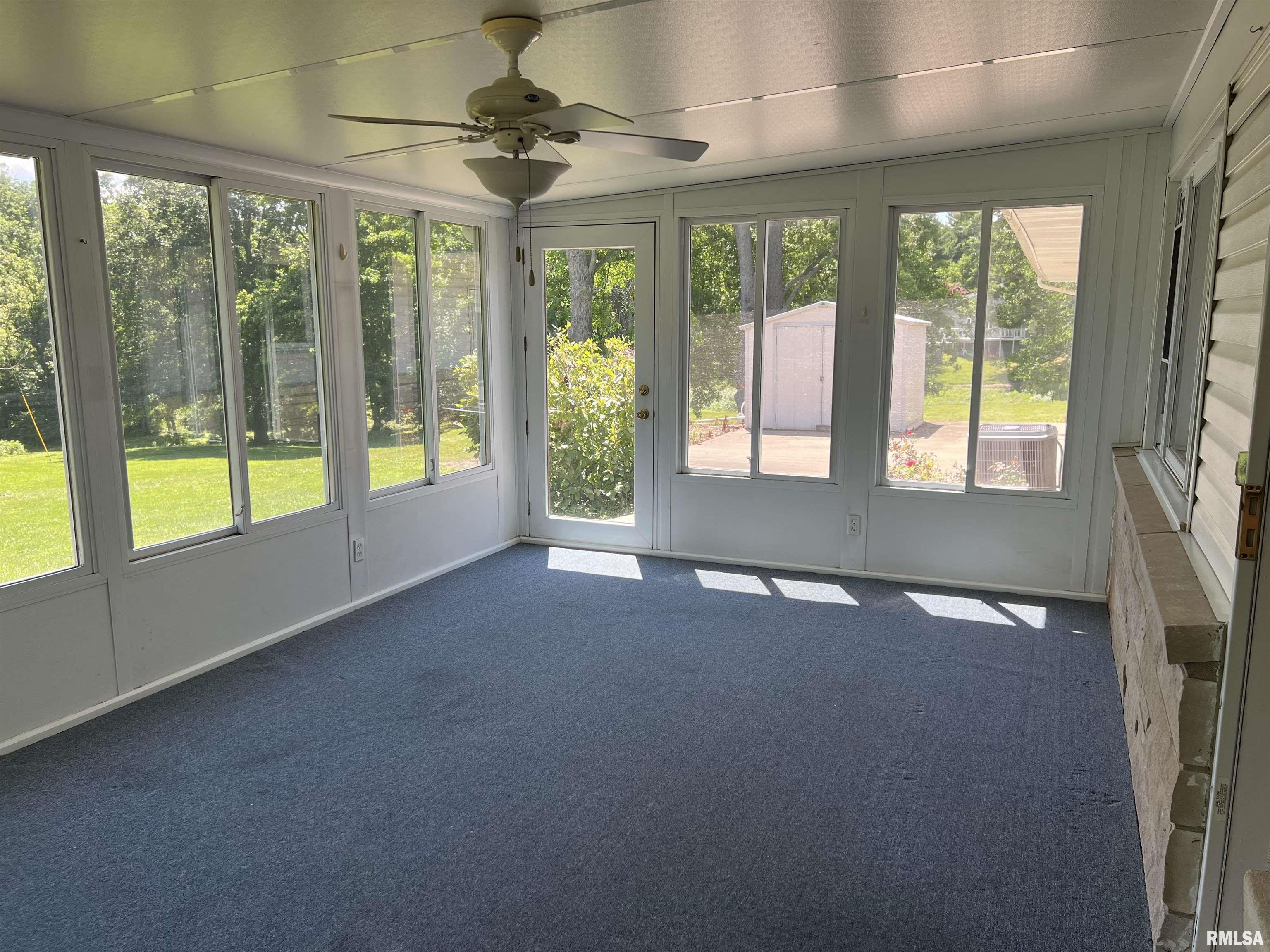 1985 Ladue Road Jacksonville, IL 62650 - Photo 27 of 62