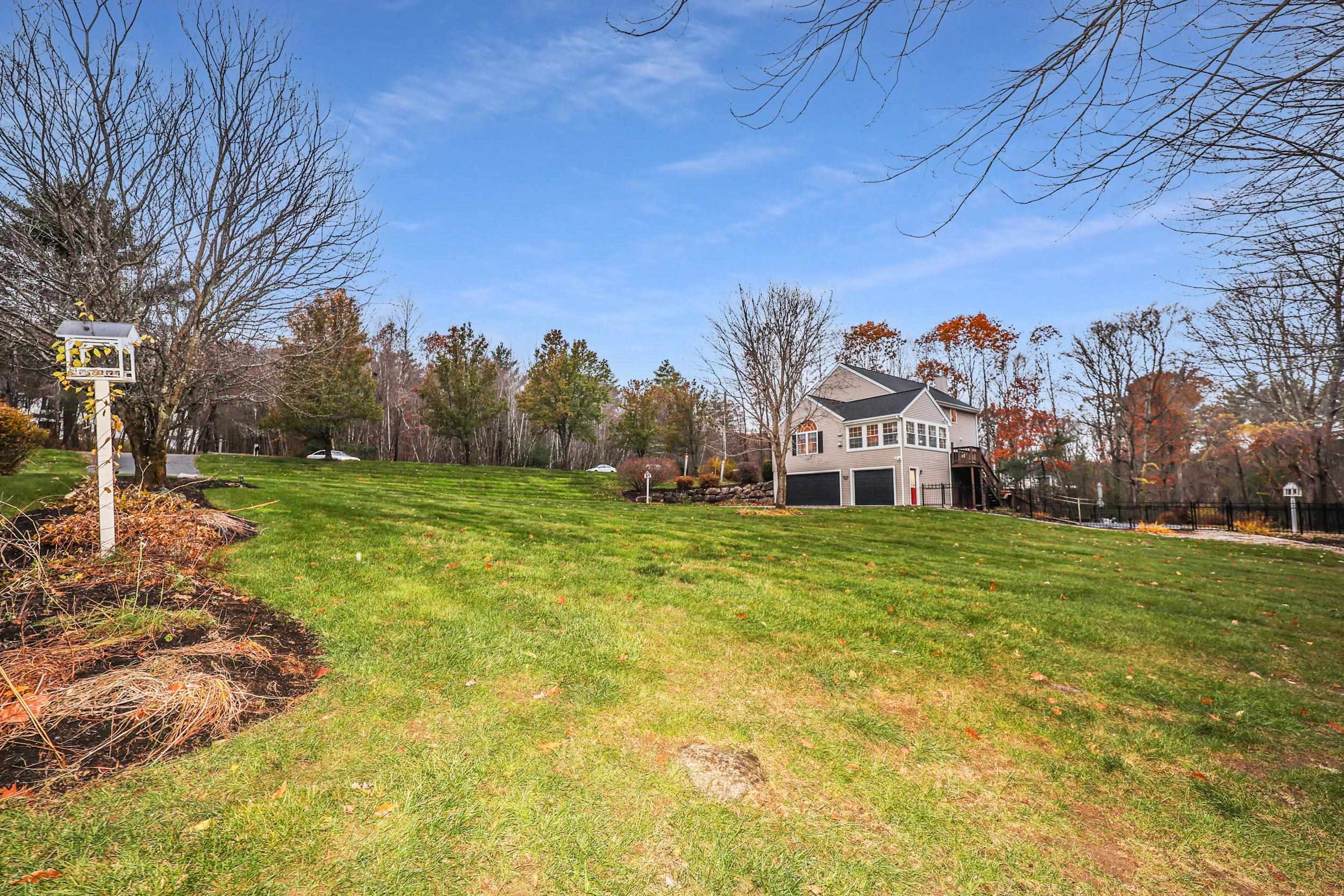 18 Cindy Drive Hooksett, NH 03106 - Photo 12 of 60