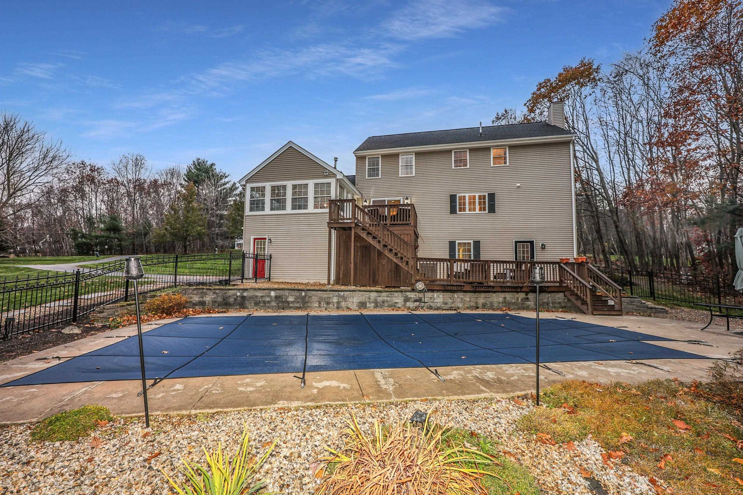 18 Cindy Drive Hooksett, NH 03106 - Photo 14 of 60