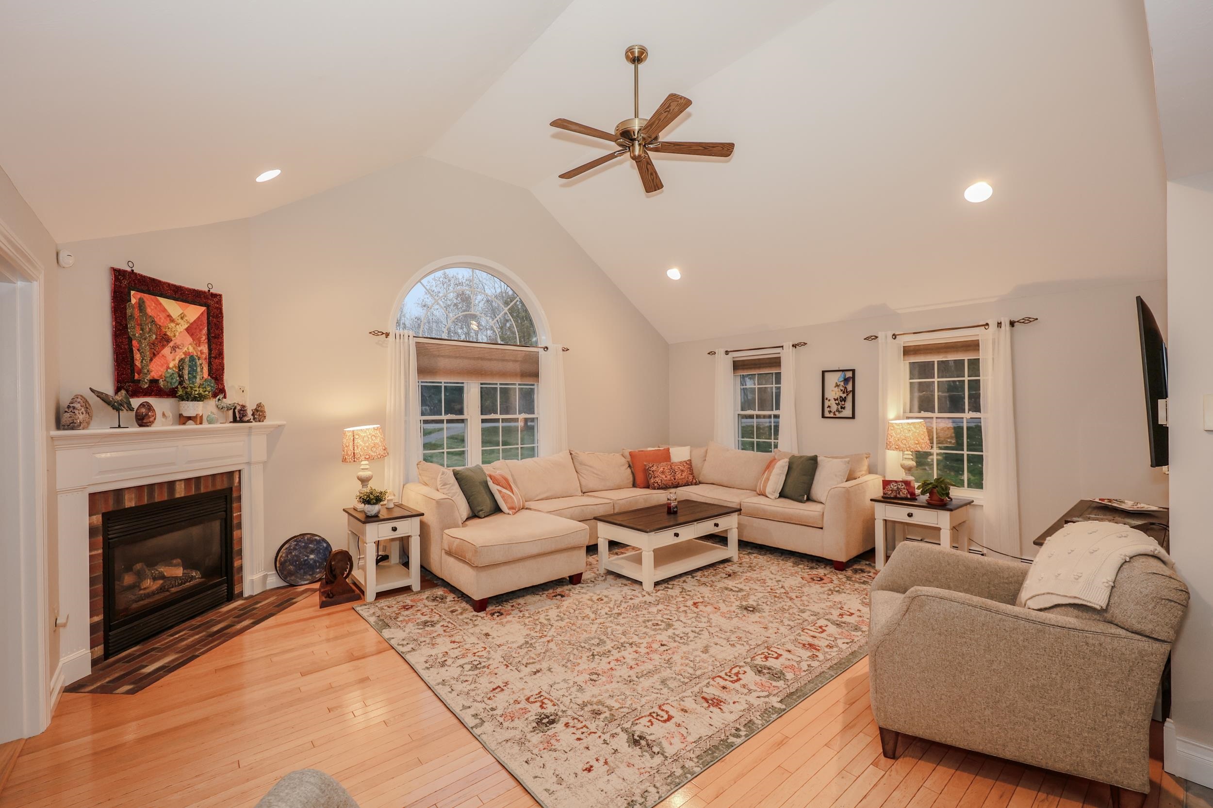 18 Cindy Drive Hooksett, NH 03106 - Photo 22 of 60