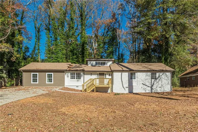 $290,000 | 3262 Moravia Drive, Lithonia, GA 30038