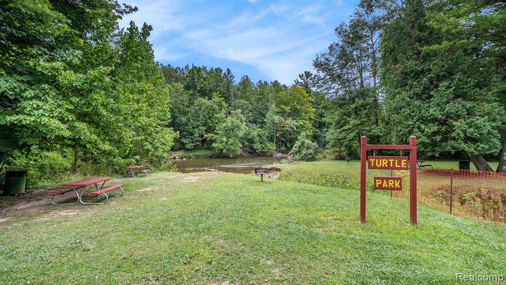 624-625 Ravin Hill Alger, MI 48610 - Photo 20 of 22 Gallery Image 20