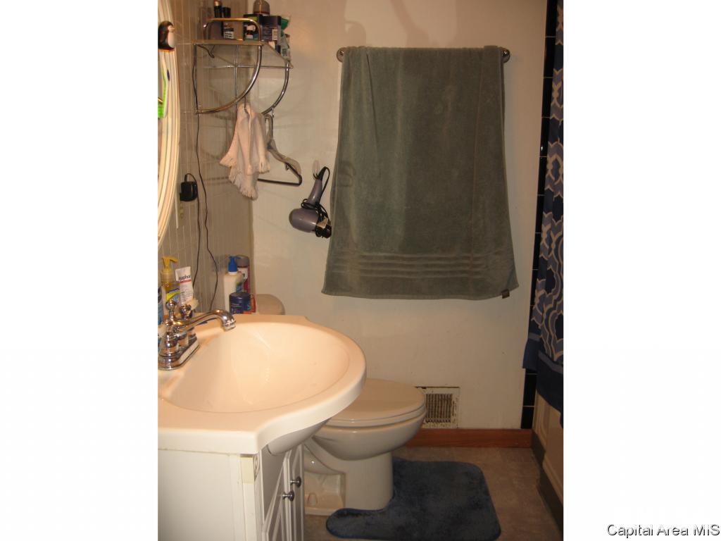 1532 North Stephens Avenue Springfield, IL 62702 - Photo 3 of 17