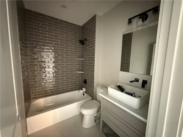 $700,000 | 4701 Southeast Claude Court, Blue Springs, MO 64014