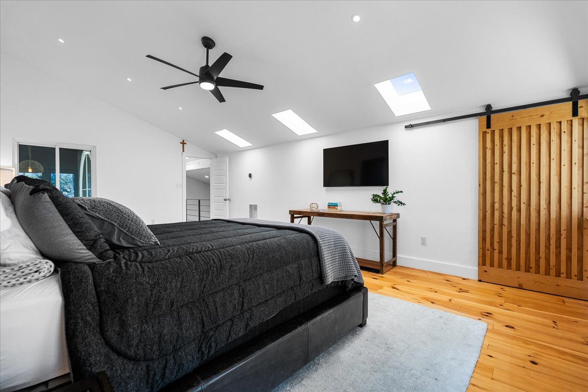 14519 Fitzhugh Road Austin, TX 78736 - Photo 13 of 34