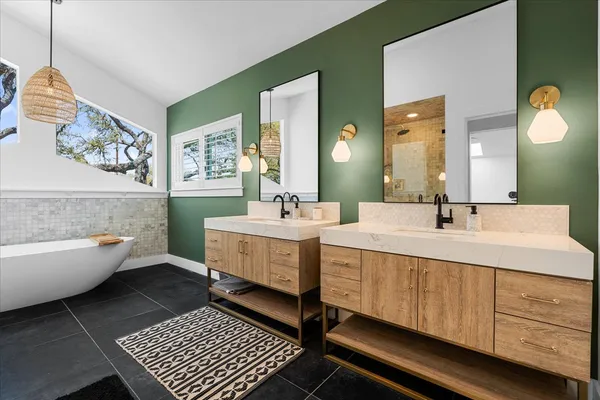 $975,000 | 14519 Fitzhugh Road, Austin, TX 78736