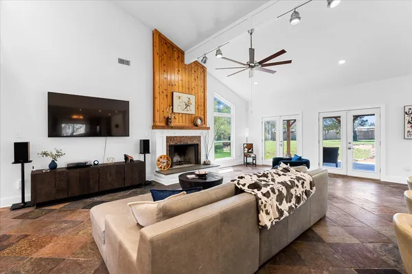 $975,000 | 14519 Fitzhugh Road, Austin, TX 78736