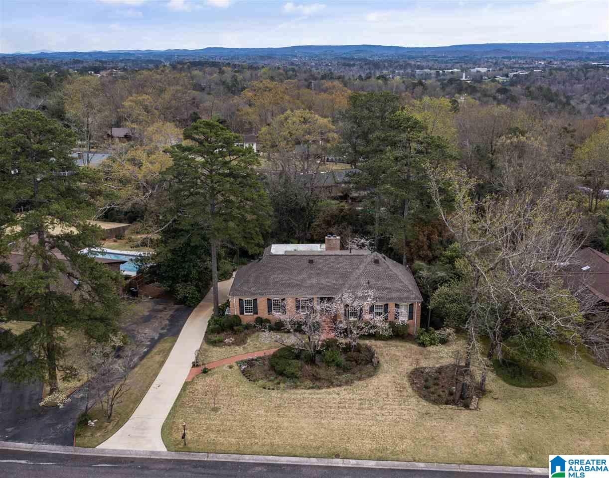 3745 North Woodridge Road Birmingham, AL 35223 - Photo 7 of 48