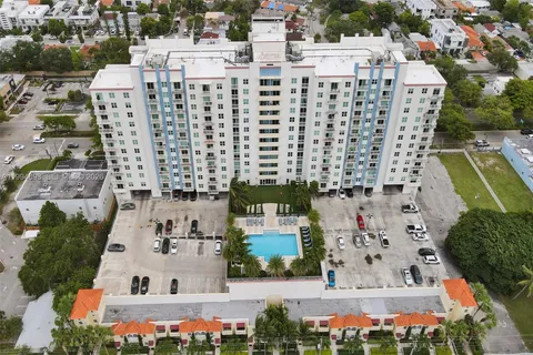 $440,000 | 3000 Coral Way, Unit 412, Miami, FL 33145
