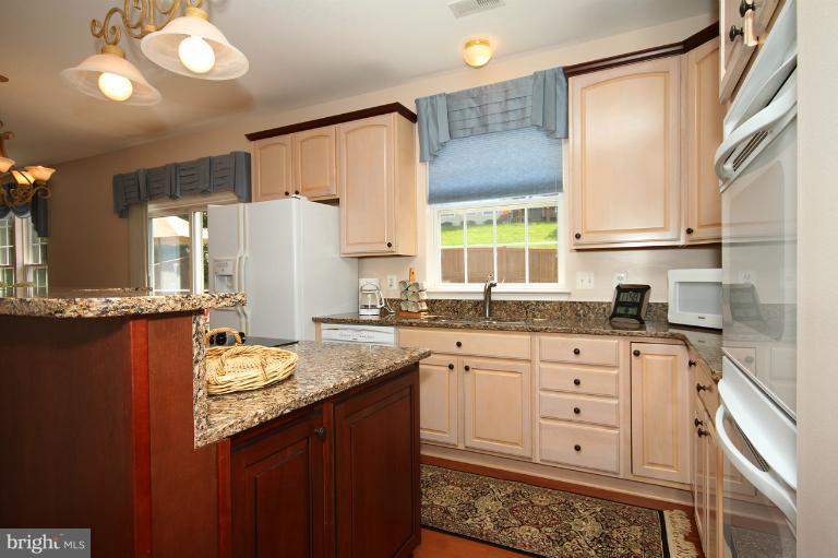 5885 Bridge Spring Road Frederick, MD 21704 - Photo 24 of 28 Kitchen