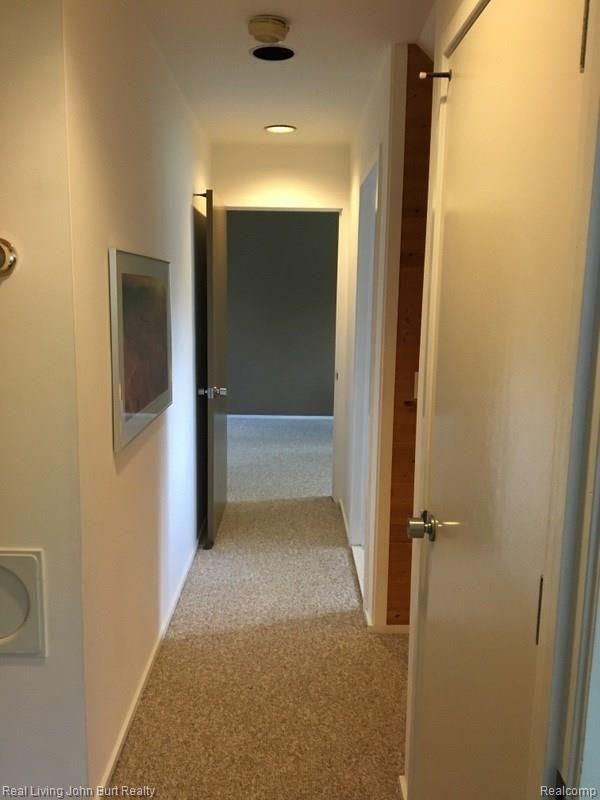 6248 Commerce Road West Bloomfield, MI 48324 - Photo 44 of 54 IMG_2095.JPG