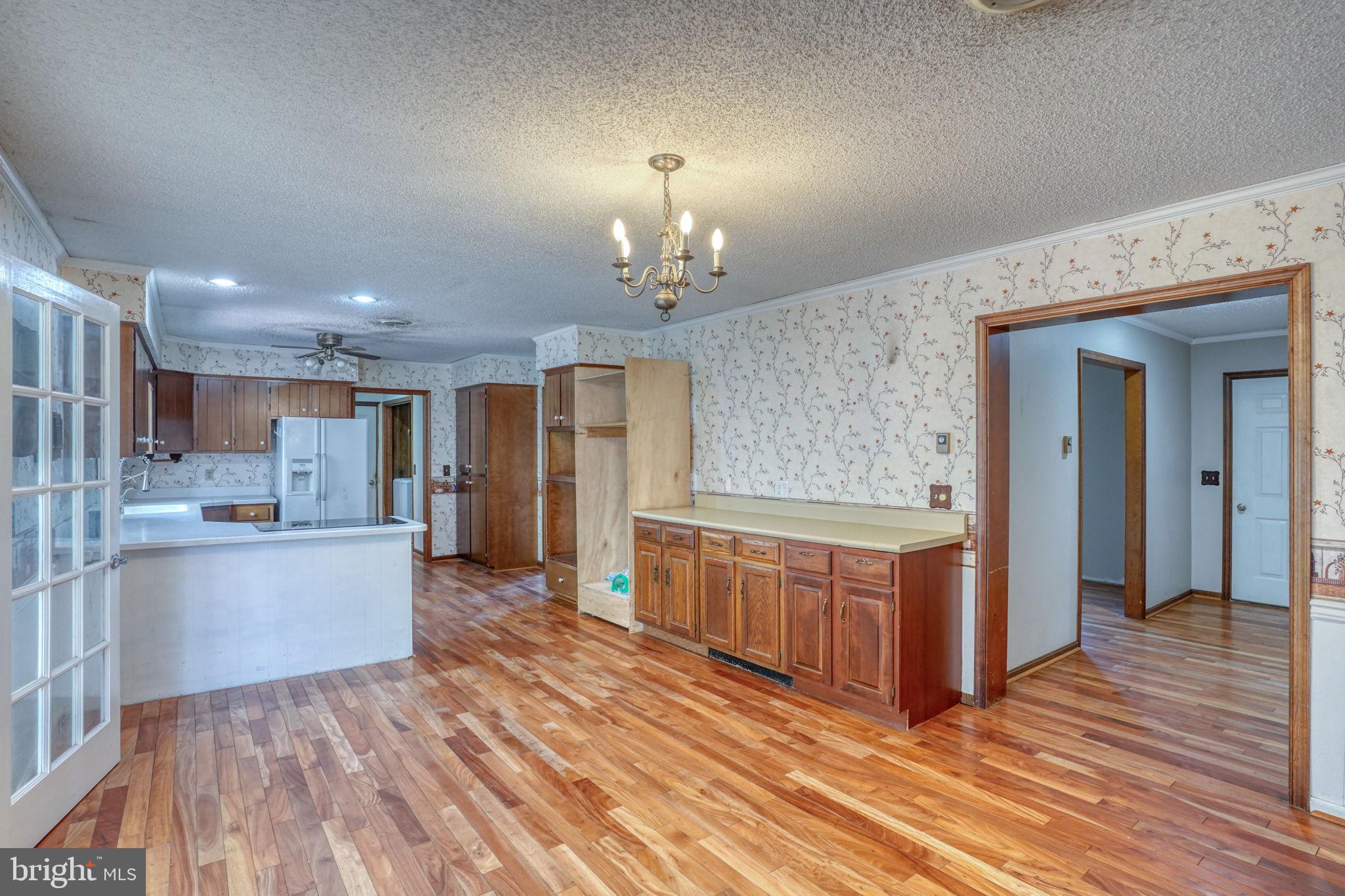102 Green Giant Road Townsend, DE 19734 - Photo 22 of 43 Spacious kitchen with warm wood tones.