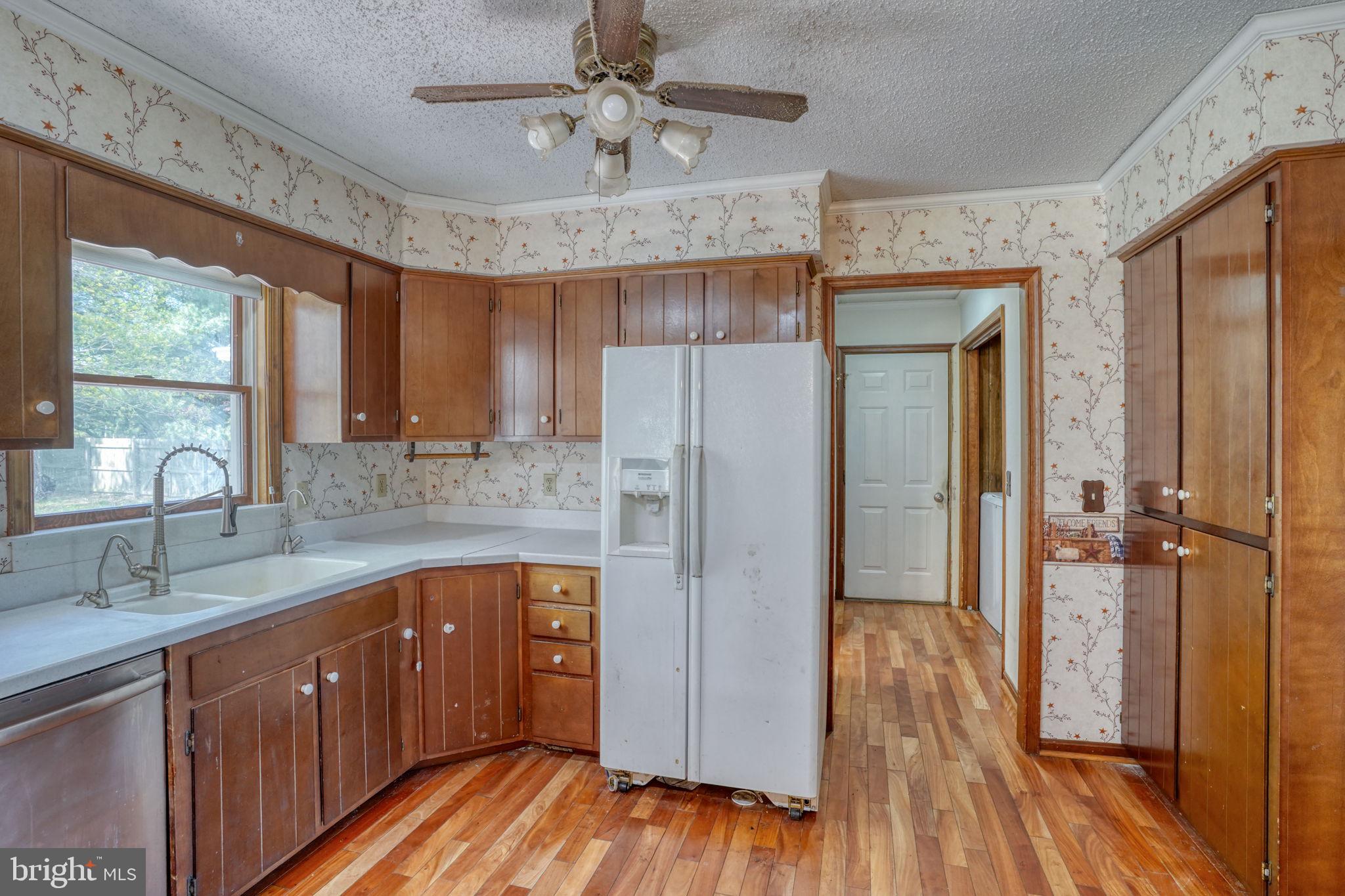 102 Green Giant Road Townsend, DE 19734 - Photo 26 of 43 Charming kitchen with vintage flair.