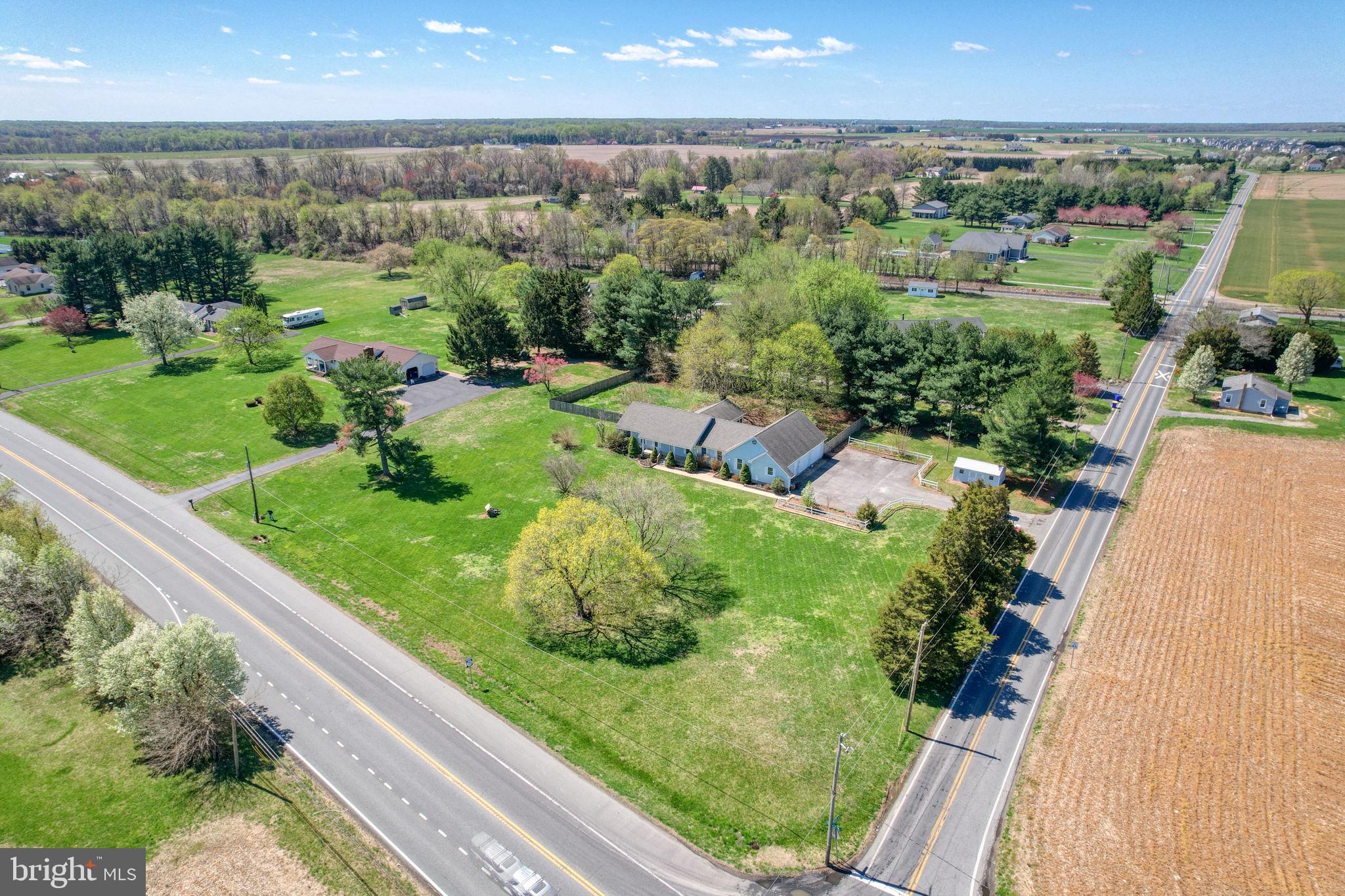102 Green Giant Road Townsend, DE 19734 - Photo 5 of 43 Sprawling countryside retreat awaits!