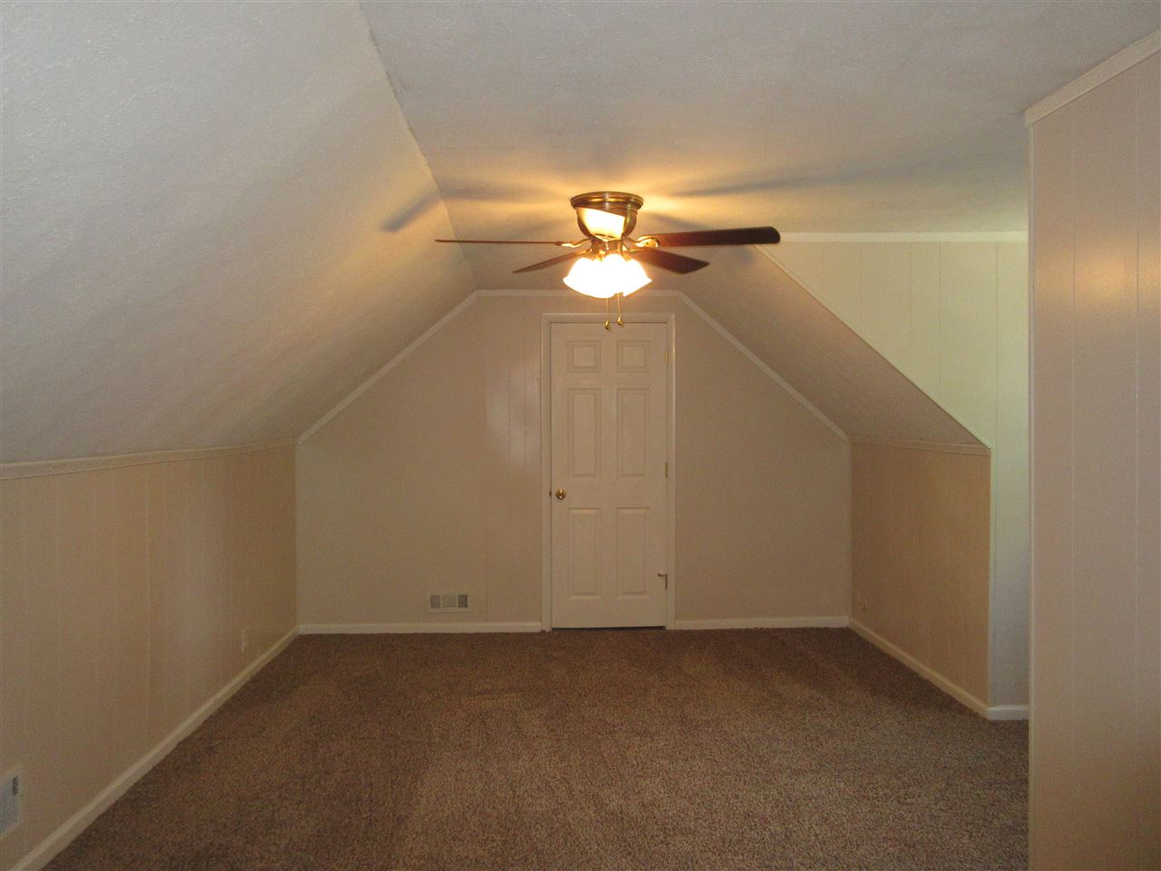 219 Mt Pleasant Road Bedford, IN 47421 - Photo 14 of 22