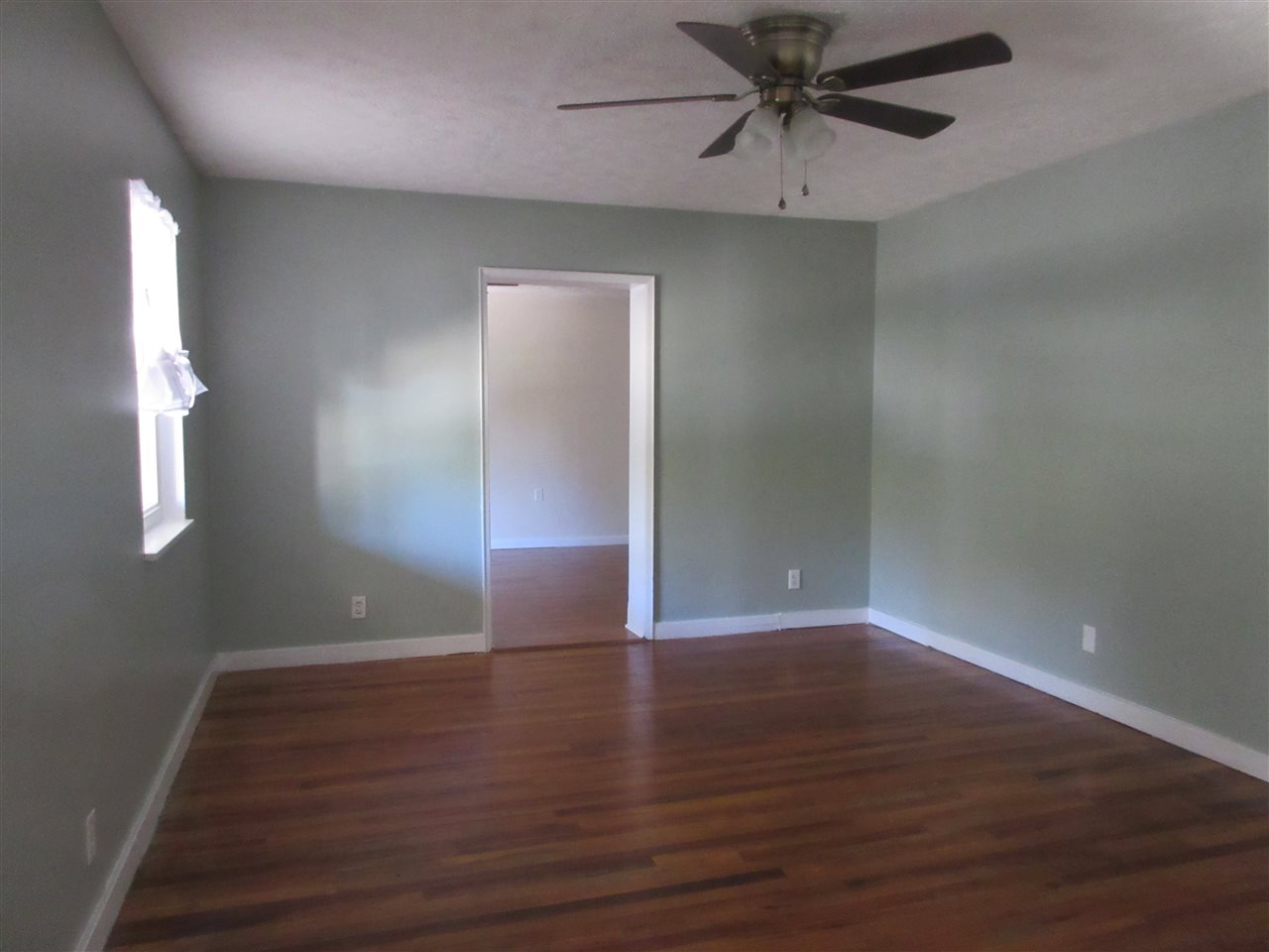 219 Mt Pleasant Road Bedford, IN 47421 - Photo 3 of 22
