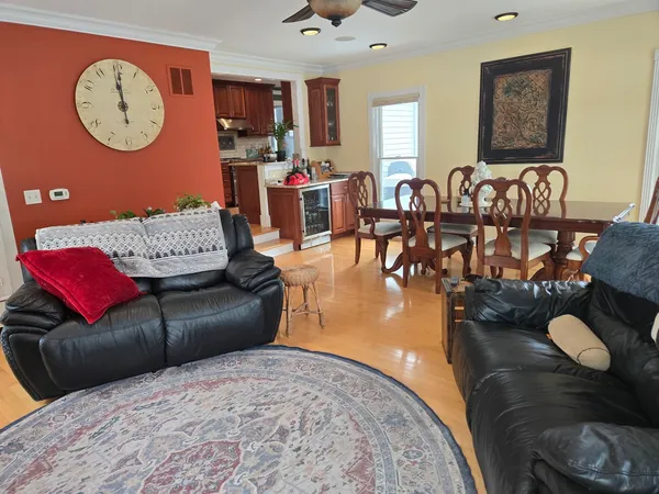 $795,000 | 145 Hickory Street, Palatine, IL 60067