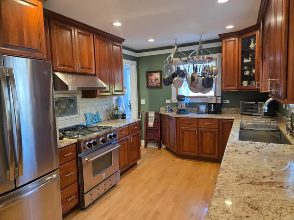 $795,000 | 145 Hickory Street, Palatine, IL 60067