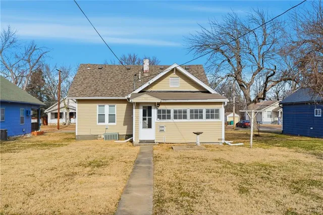 $143,000 | 421 Parker Avenue, Osawatomie, KS 66064