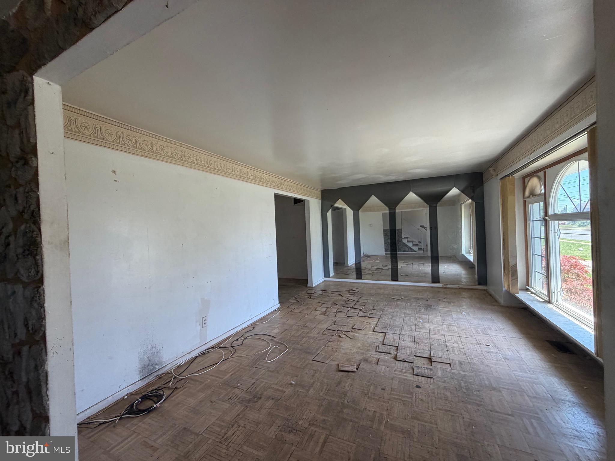 27 Langdon Road Burlington, NJ 08016 - Photo 4 of 19 Gallery Image 4
