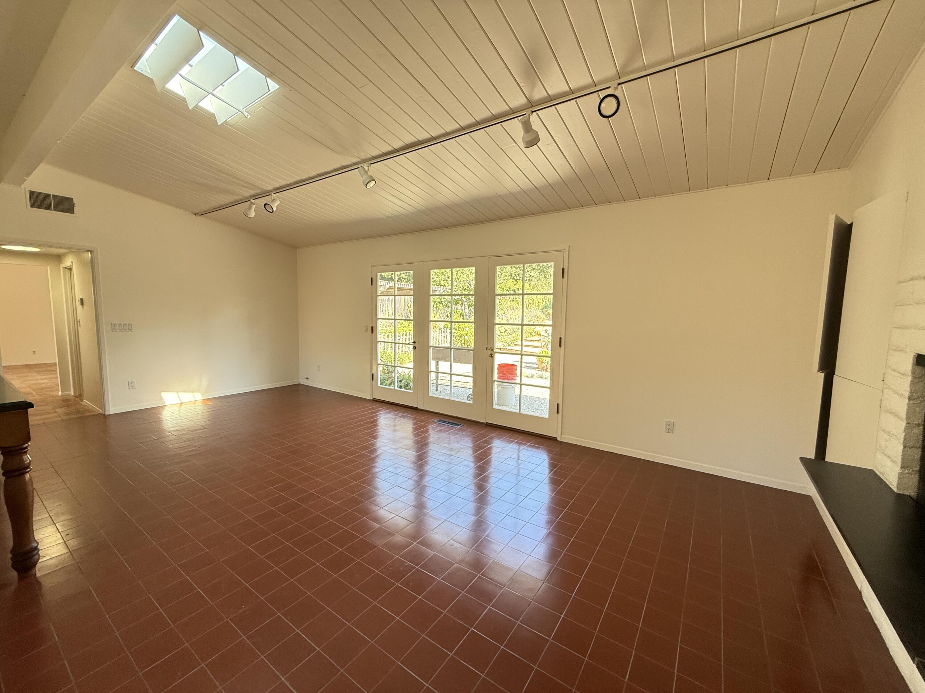 1747 Glen Oaks Drive Montecito, CA 93108 - Photo 11 of 24 Dining Room