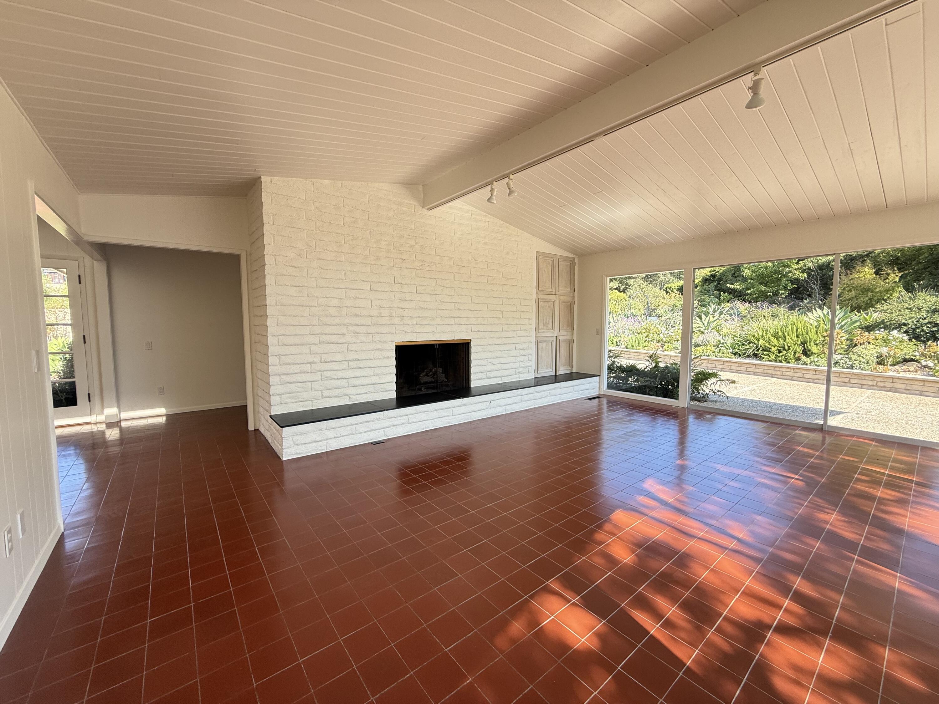 1747 Glen Oaks Drive Montecito, CA 93108 - Photo 8 of 24 Living Room