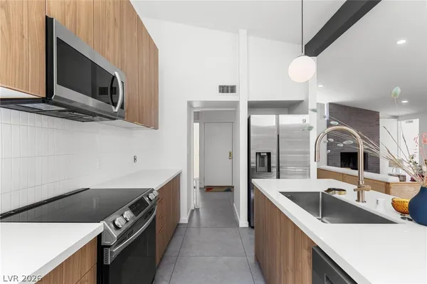 $4,195 | 1607 Pawnee Drive, Las Vegas, NV 89169