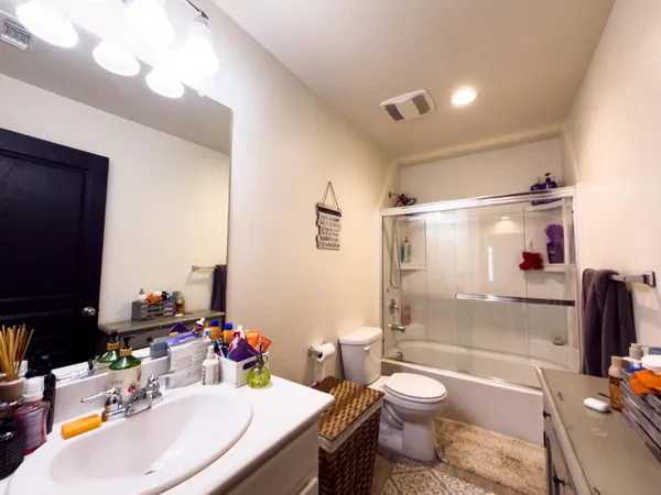 $465,000 | 1157 South Dee Ann Avenue, Fresno, CA 93727