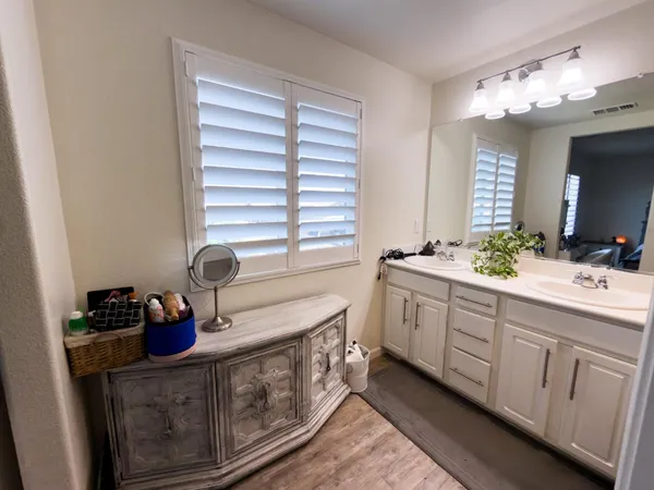 $465,000 | 1157 South Dee Ann Avenue, Fresno, CA 93727