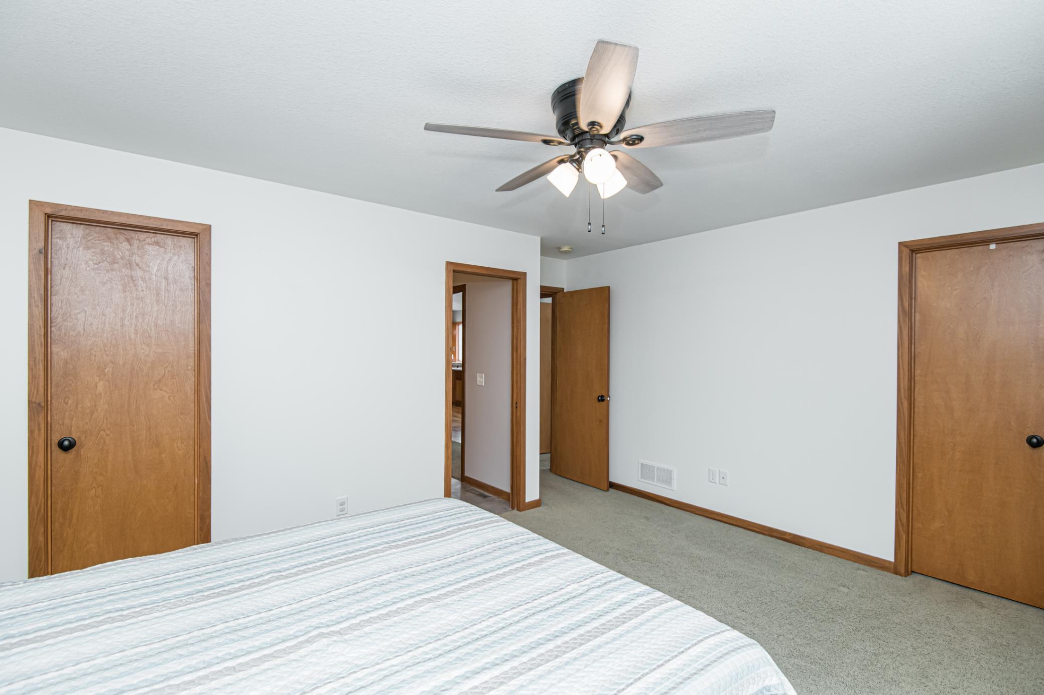 5435 Castleview Drive Northwest Rochester, MN 55901 - Photo 13 of 32