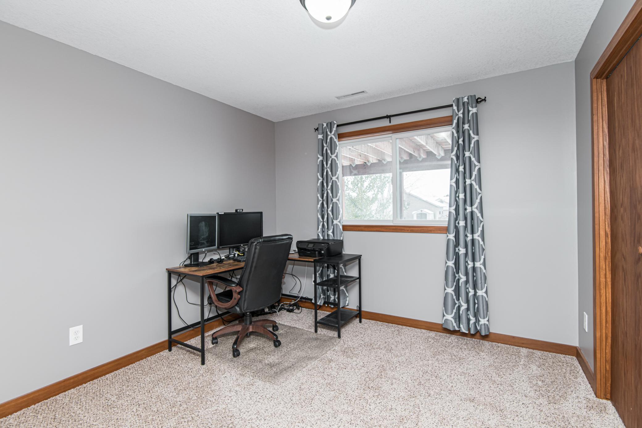5435 Castleview Drive Northwest Rochester, MN 55901 - Photo 23 of 32